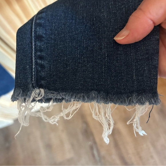 MOTHER The Looker Ankle Fray Jeans in Invitation Only Wash. Size. 25. - Picture 4 of 16